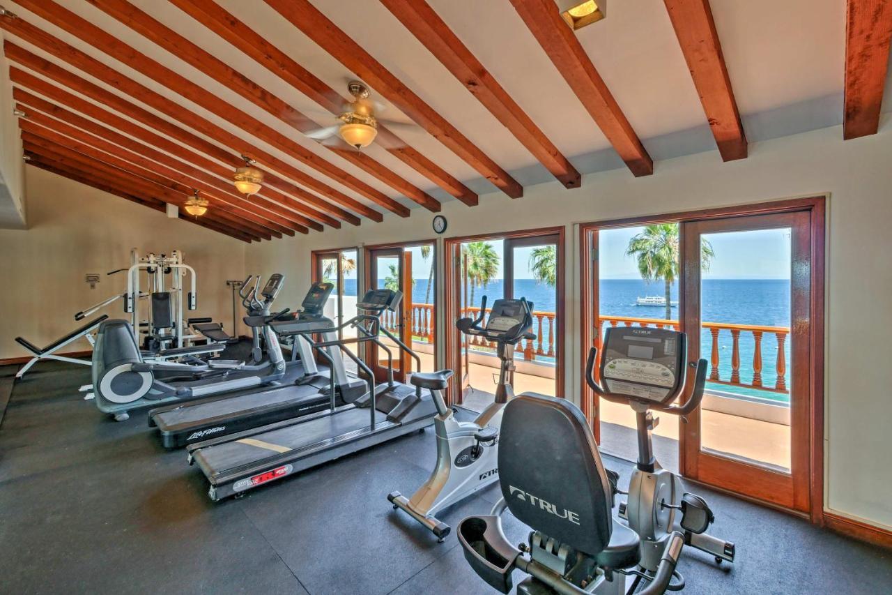 Bright Catalina Island Condo With Ocean Views! 아발론 외부 사진